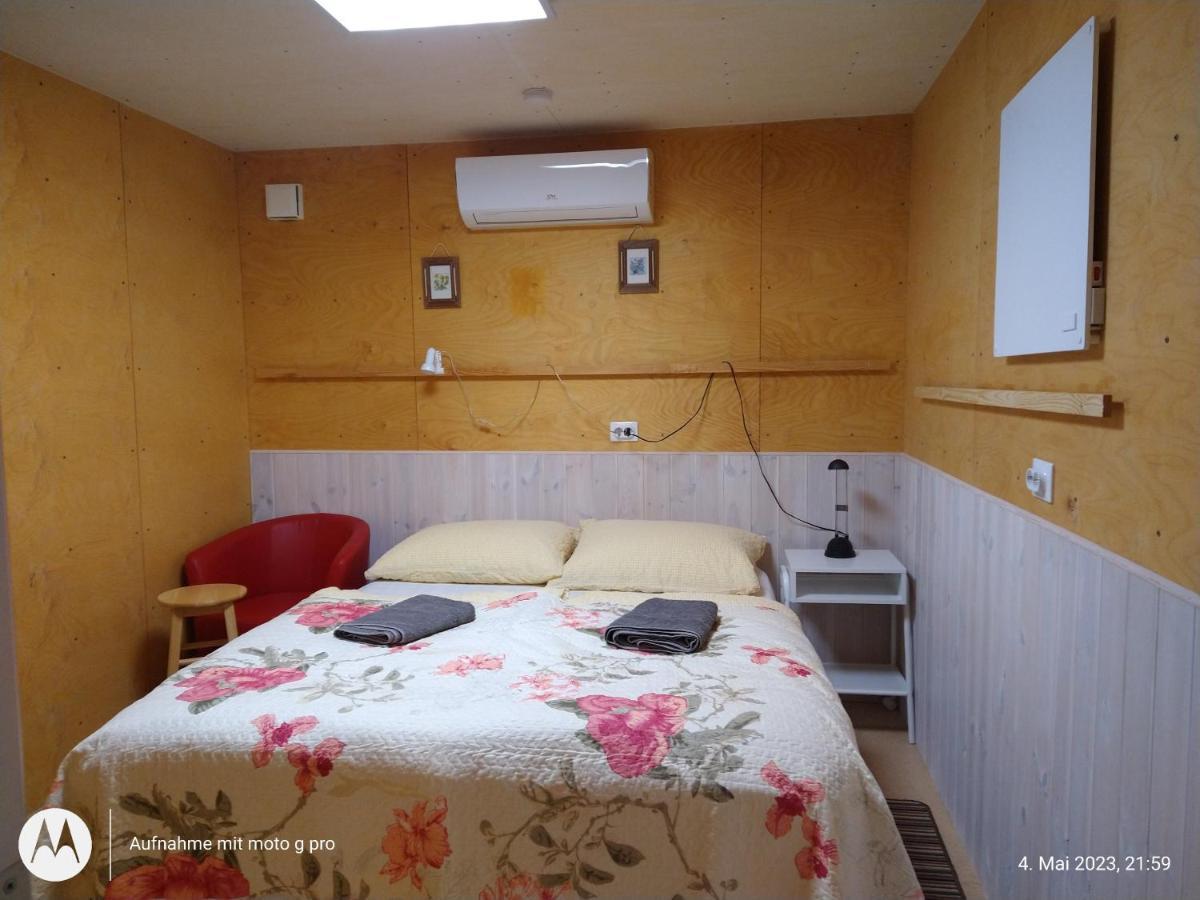 Lahemaa Kohvikann B & B, Caravan Park Palmse 部屋 写真
