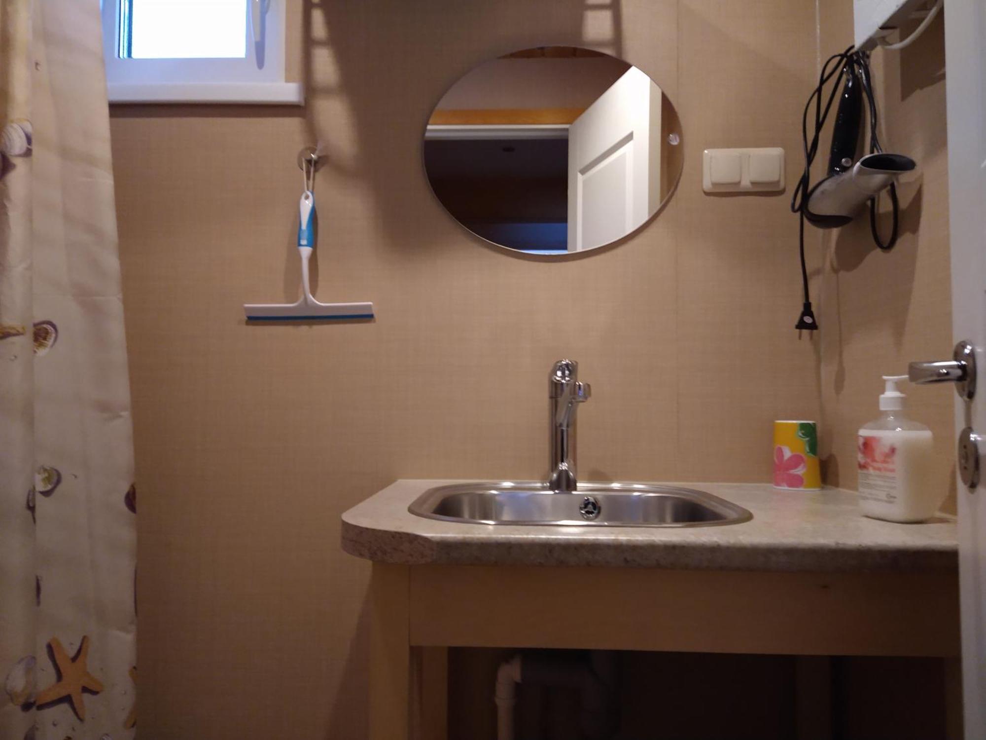 Lahemaa Kohvikann B & B, Caravan Park Palmse 部屋 写真