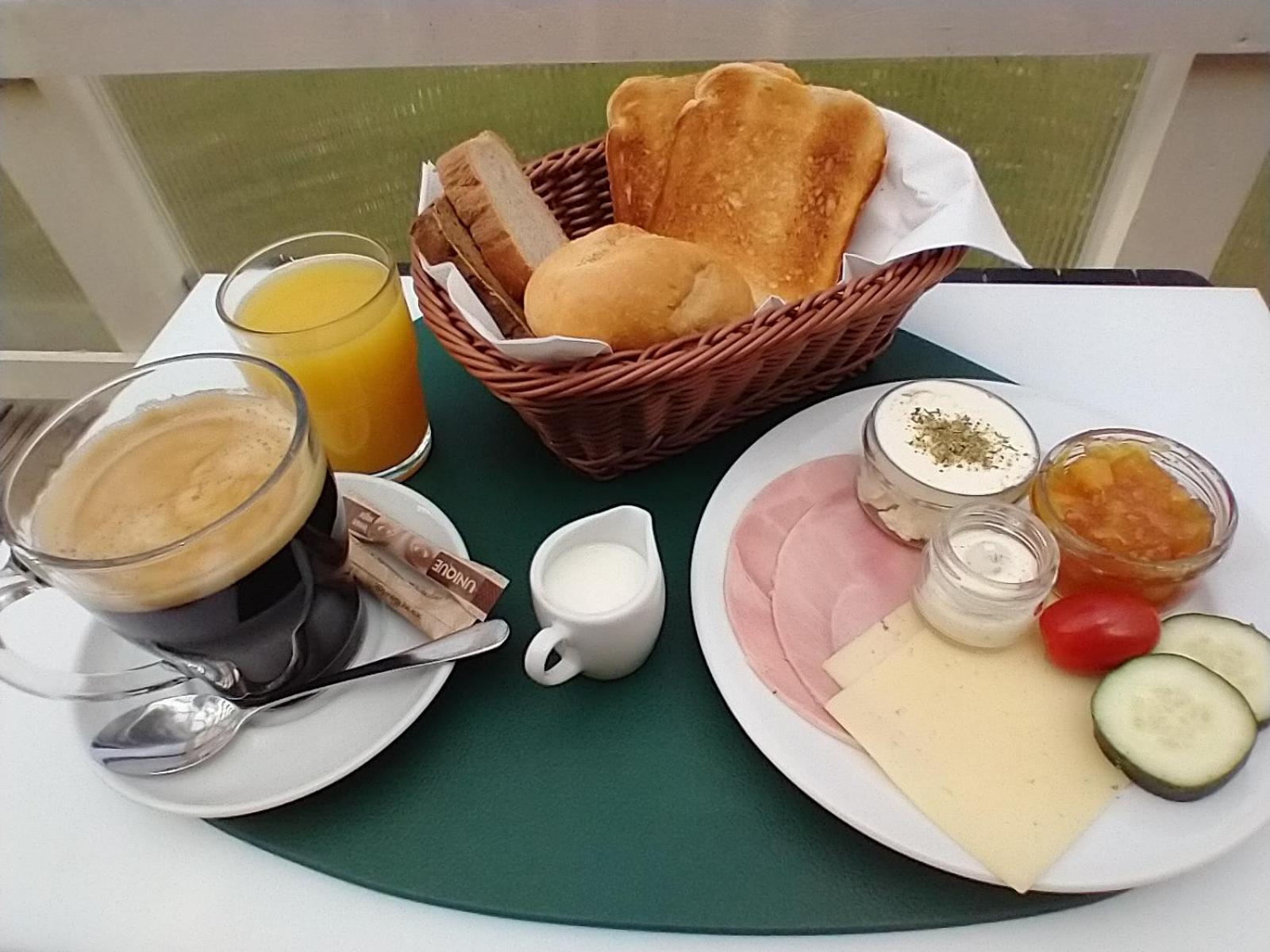 Lahemaa Kohvikann B & B, Caravan Park Palmse エクステリア 写真
